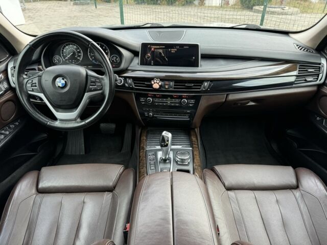 Бежевий БМВ Х5, об'ємом двигуна 3 л та пробігом 305 тис. км за 18990 $, фото 13 на Automoto.ua