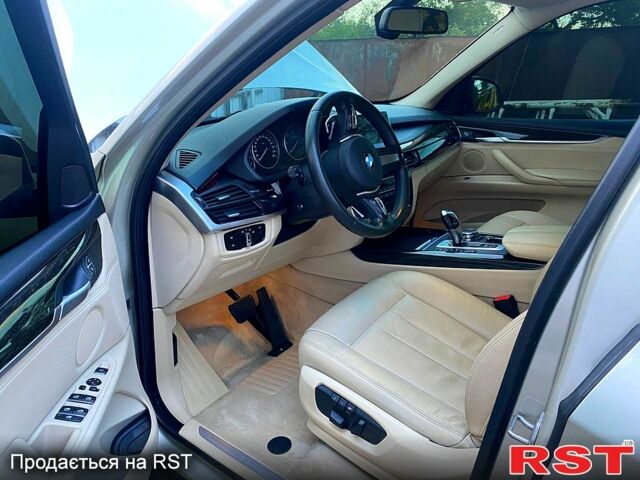 Бежевый БМВ Х5, объемом двигателя 2 л и пробегом 155 тыс. км за 25000 $, фото 4 на Automoto.ua