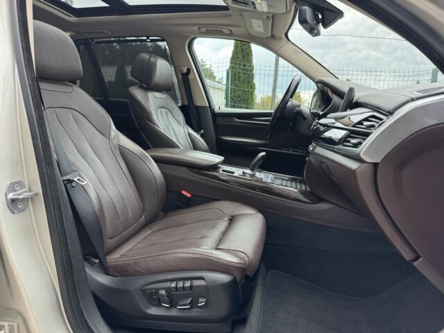 Бежевий БМВ Х5, об'ємом двигуна 3 л та пробігом 305 тис. км за 18990 $, фото 20 на Automoto.ua