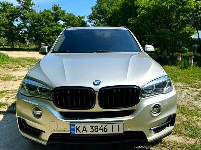 Бежевый БМВ Х5, объемом двигателя 2 л и пробегом 155 тыс. км за 25000 $, фото 1 на Automoto.ua