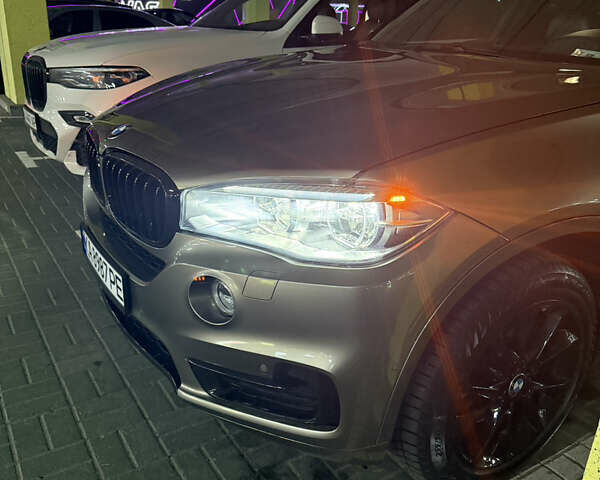 Бежевый БМВ Х5, объемом двигателя 4.39 л и пробегом 111 тыс. км за 29000 $, фото 2 на Automoto.ua