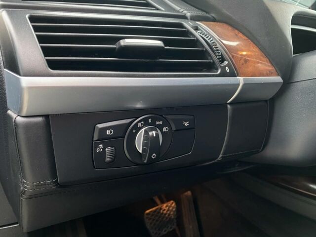 Черный БМВ Х5, объемом двигателя 3 л и пробегом 178 тыс. км за 21500 $, фото 15 на Automoto.ua