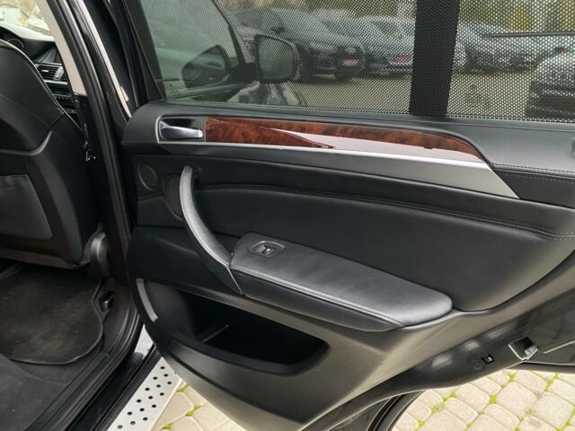 Черный БМВ Х5, объемом двигателя 3 л и пробегом 178 тыс. км за 21500 $, фото 36 на Automoto.ua