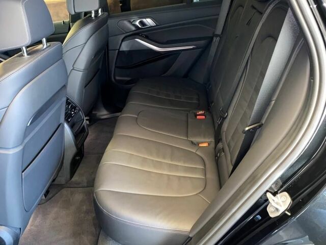 Чорний БМВ Х5, об'ємом двигуна 0 л та пробігом 8 тис. км за 47810 $, фото 7 на Automoto.ua