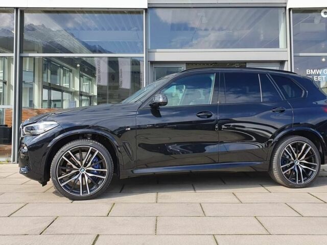 Чорний БМВ Х5, об'ємом двигуна 0 л та пробігом 4 тис. км за 52975 $, фото 2 на Automoto.ua