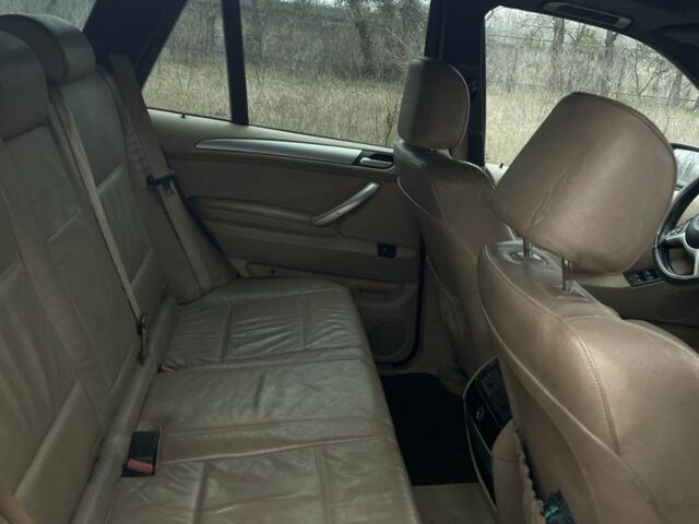 Черный БМВ Х5, объемом двигателя 3 л и пробегом 180 тыс. км за 9000 $, фото 7 на Automoto.ua