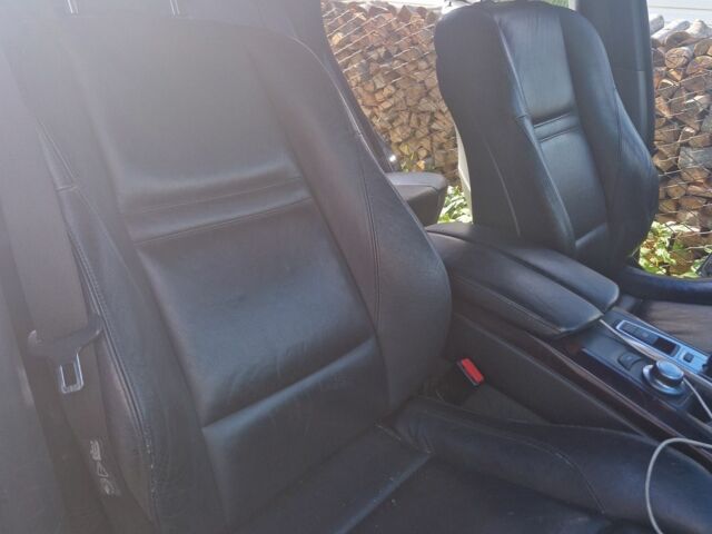 Черный БМВ Х5, объемом двигателя 3 л и пробегом 229 тыс. км за 10500 $, фото 8 на Automoto.ua