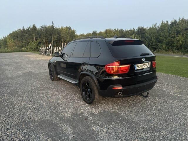 Черный БМВ Х5, объемом двигателя 3.5 л и пробегом 300 тыс. км за 17500 $, фото 13 на Automoto.ua