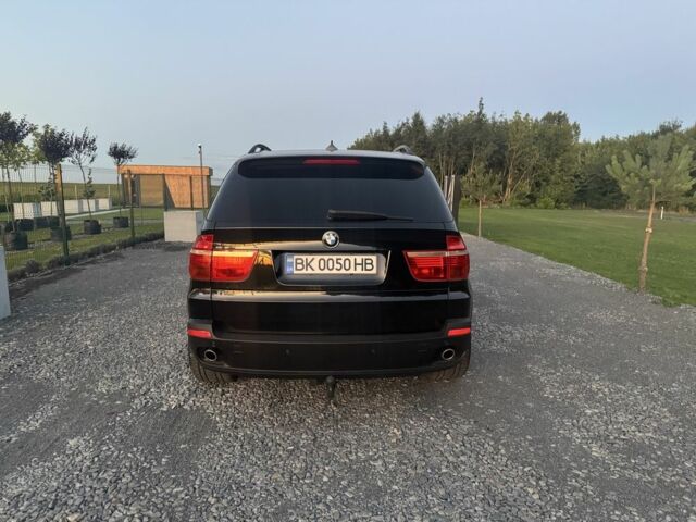 Черный БМВ Х5, объемом двигателя 3.5 л и пробегом 300 тыс. км за 17500 $, фото 14 на Automoto.ua