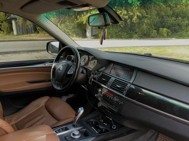 Черный БМВ Х5, объемом двигателя 3 л и пробегом 393 тыс. км за 16000 $, фото 8 на Automoto.ua