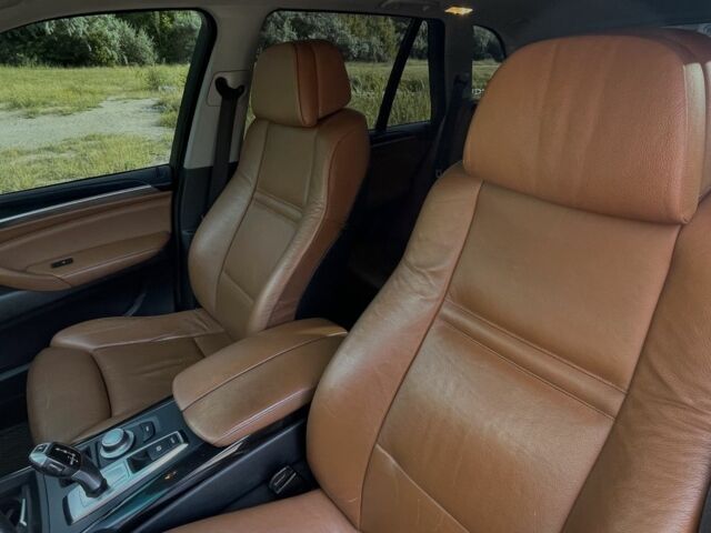 Черный БМВ Х5, объемом двигателя 3 л и пробегом 393 тыс. км за 16000 $, фото 11 на Automoto.ua