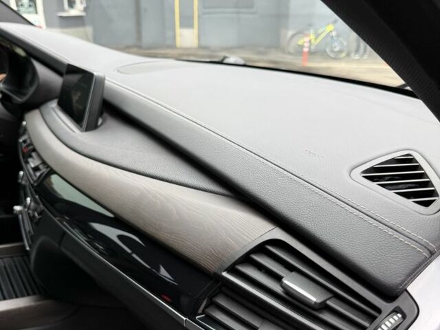 Чорний БМВ Х5, об'ємом двигуна 2 л та пробігом 213 тис. км за 29500 $, фото 12 на Automoto.ua