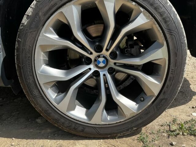 Черный БМВ Х5, объемом двигателя 3 л и пробегом 154 тыс. км за 23999 $, фото 4 на Automoto.ua