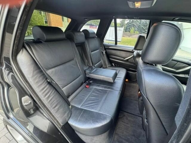 Чорний БМВ Х5, об'ємом двигуна 0 л та пробігом 230 тис. км за 2200 $, фото 4 на Automoto.ua