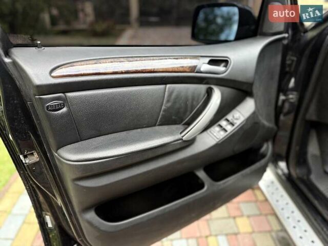 Черный БМВ Х5, объемом двигателя 4.4 л и пробегом 330 тыс. км за 6900 $, фото 20 на Automoto.ua