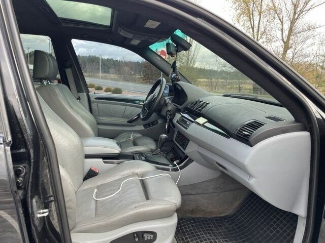 Черный БМВ Х5, объемом двигателя 3 л и пробегом 400 тыс. км за 6400 $, фото 16 на Automoto.ua