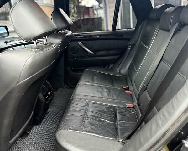 Черный БМВ Х5, объемом двигателя 4.4 л и пробегом 330 тыс. км за 6900 $, фото 25 на Automoto.ua
