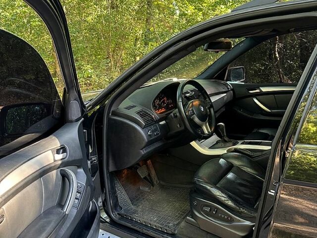 Черный БМВ Х5, объемом двигателя 4.4 л и пробегом 400 тыс. км за 8300 $, фото 8 на Automoto.ua