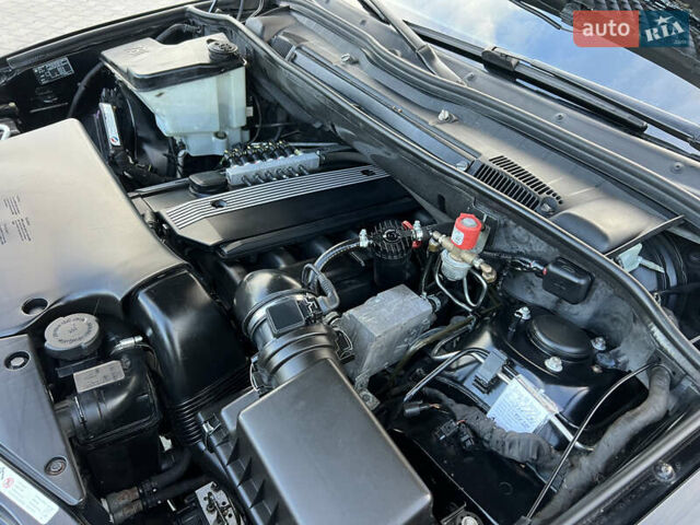 Черный БМВ Х5, объемом двигателя 2.98 л и пробегом 350 тыс. км за 10000 $, фото 49 на Automoto.ua