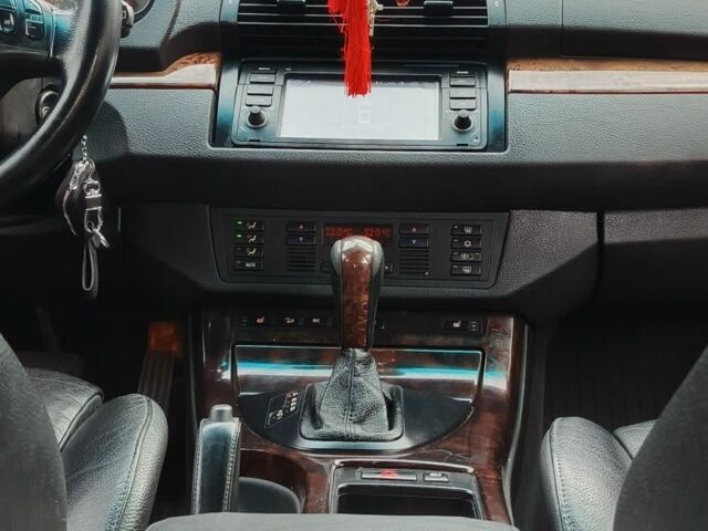 Чорний БМВ Х5, об'ємом двигуна 4.4 л та пробігом 244 тис. км за 8200 $, фото 16 на Automoto.ua