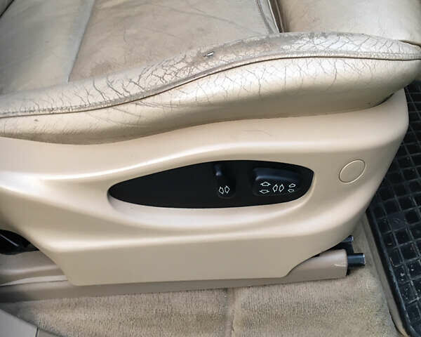 Черный БМВ Х5, объемом двигателя 4.4 л и пробегом 323 тыс. км за 7250 $, фото 19 на Automoto.ua