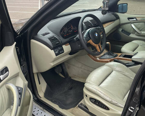 Черный БМВ Х5, объемом двигателя 2.93 л и пробегом 347 тыс. км за 7200 $, фото 4 на Automoto.ua