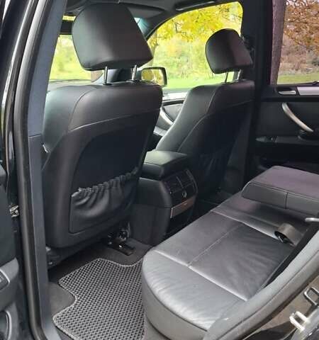 Черный БМВ Х5, объемом двигателя 3 л и пробегом 323 тыс. км за 9800 $, фото 10 на Automoto.ua