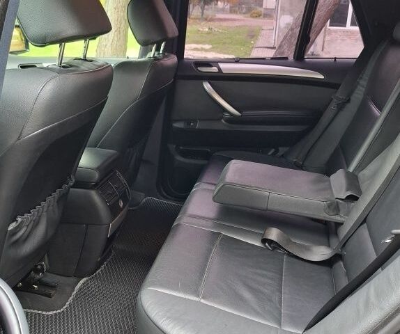 Черный БМВ Х5, объемом двигателя 3 л и пробегом 323 тыс. км за 9800 $, фото 5 на Automoto.ua