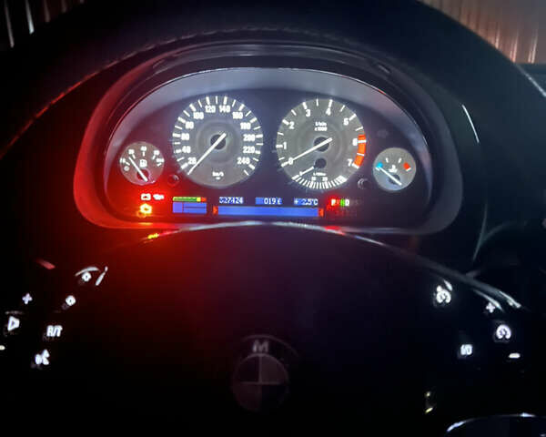 Черный БМВ Х5, объемом двигателя 4.4 л и пробегом 323 тыс. км за 7250 $, фото 10 на Automoto.ua