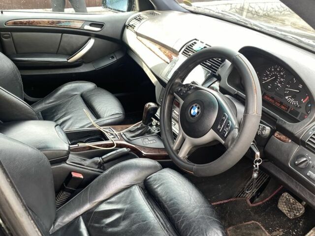 Черный БМВ Х5, объемом двигателя 3 л и пробегом 167 тыс. км за 5000 $, фото 5 на Automoto.ua