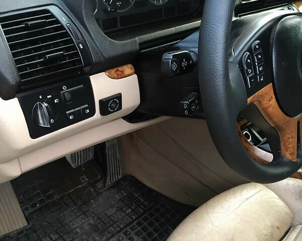 Черный БМВ Х5, объемом двигателя 4.4 л и пробегом 323 тыс. км за 7250 $, фото 25 на Automoto.ua