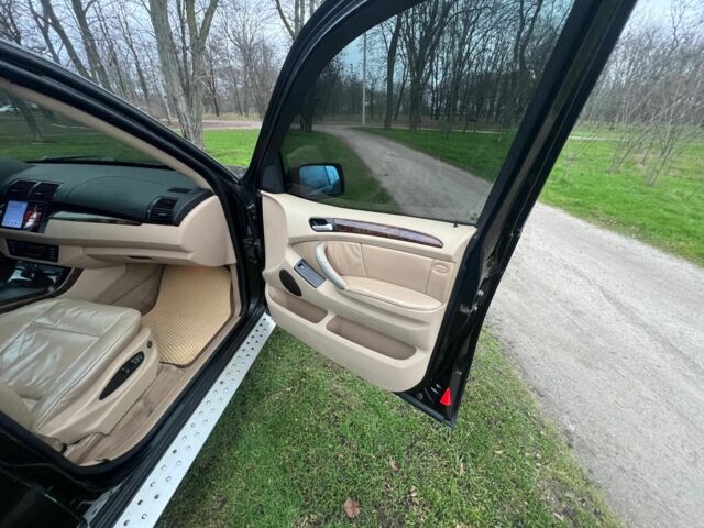 Черный БМВ Х5, объемом двигателя 2.9 л и пробегом 300 тыс. км за 8500 $, фото 19 на Automoto.ua