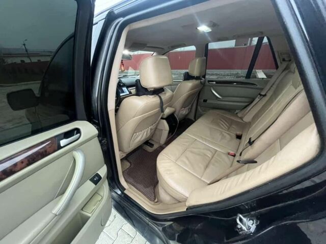 Чорний БМВ Х5, об'ємом двигуна 2.9 л та пробігом 458 тис. км за 8800 $, фото 7 на Automoto.ua