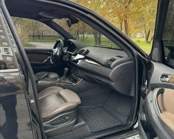 Черный БМВ Х5, объемом двигателя 2.93 л и пробегом 335 тыс. км за 8200 $, фото 18 на Automoto.ua