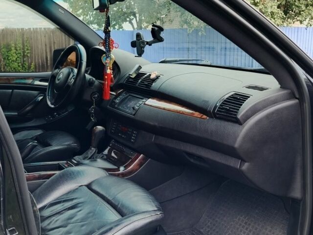 Чорний БМВ Х5, об'ємом двигуна 4.4 л та пробігом 244 тис. км за 8200 $, фото 13 на Automoto.ua