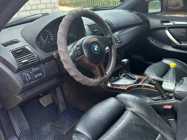 Чорний БМВ Х5, об'ємом двигуна 3 л та пробігом 290 тис. км за 5500 $, фото 1 на Automoto.ua