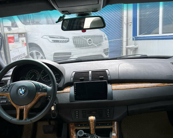 Черный БМВ Х5, объемом двигателя 4.4 л и пробегом 380 тыс. км за 7200 $, фото 8 на Automoto.ua