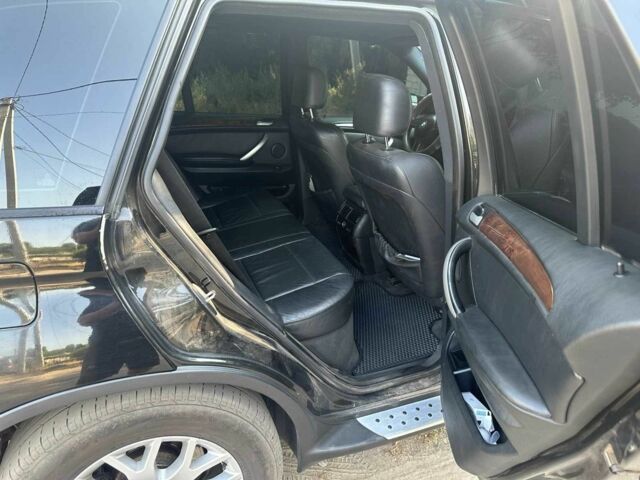 Чорний БМВ Х5, об'ємом двигуна 3 л та пробігом 290 тис. км за 5500 $, фото 4 на Automoto.ua