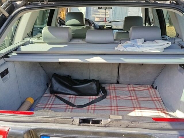 Черный БМВ Х5, объемом двигателя 0 л и пробегом 400 тыс. км за 5800 $, фото 5 на Automoto.ua
