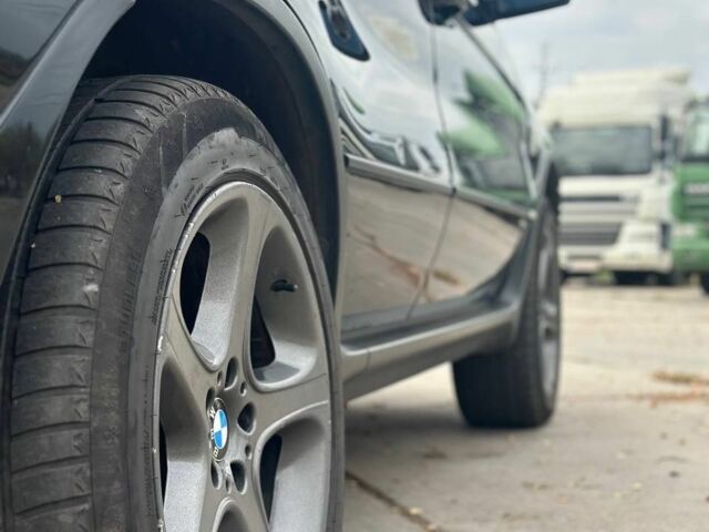 Черный БМВ Х5, объемом двигателя 3 л и пробегом 400 тыс. км за 6000 $, фото 14 на Automoto.ua