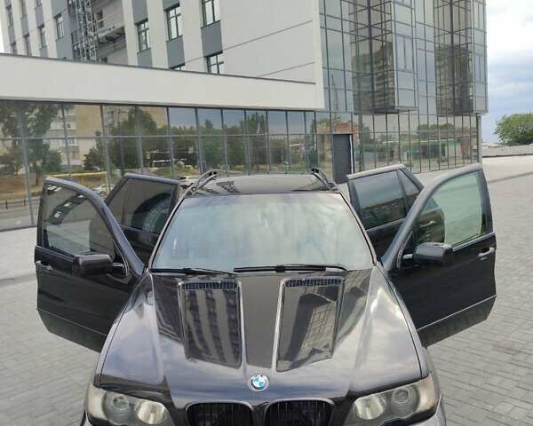 Черный БМВ Х5, объемом двигателя 4.4 л и пробегом 444 тыс. км за 7700 $, фото 2 на Automoto.ua