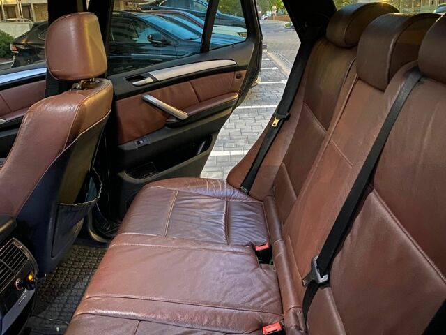 Чорний БМВ Х5, об'ємом двигуна 3 л та пробігом 418 тис. км за 7755 $, фото 6 на Automoto.ua