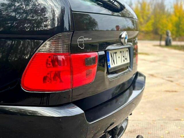 Черный БМВ Х5, объемом двигателя 3 л и пробегом 400 тыс. км за 6000 $, фото 6 на Automoto.ua