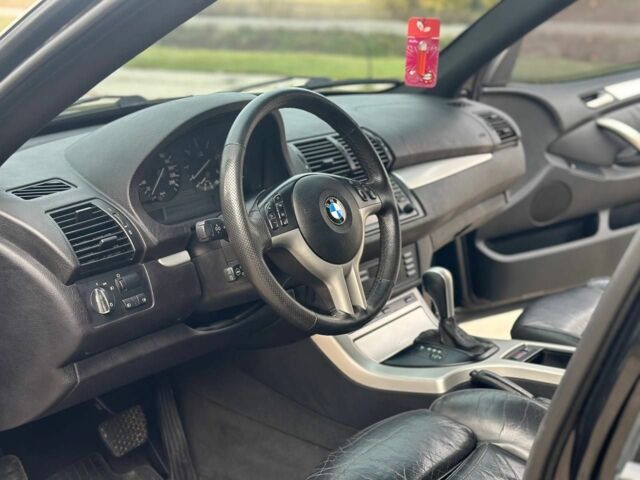 Черный БМВ Х5, объемом двигателя 3 л и пробегом 400 тыс. км за 6000 $, фото 10 на Automoto.ua