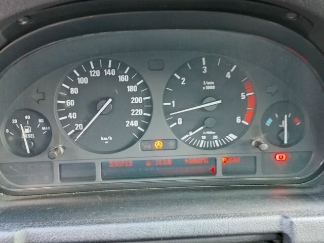 Черный БМВ Х5, объемом двигателя 2.9 л и пробегом 350 тыс. км за 6730 $, фото 4 на Automoto.ua