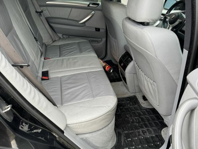 Черный БМВ Х5, объемом двигателя 3 л и пробегом 252 тыс. км за 6200 $, фото 14 на Automoto.ua