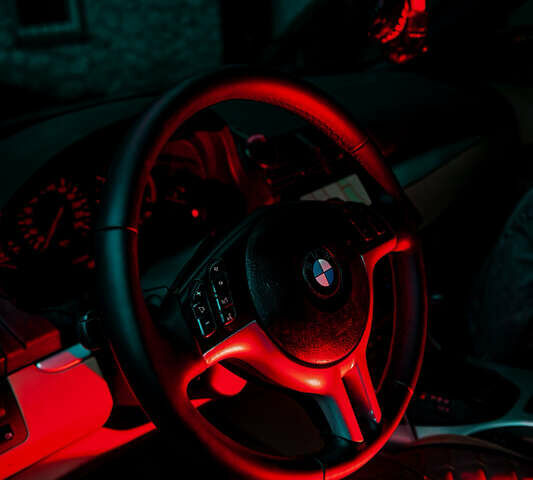 Черный БМВ Х5, объемом двигателя 2.9 л и пробегом 187 тыс. км за 12000 $, фото 20 на Automoto.ua