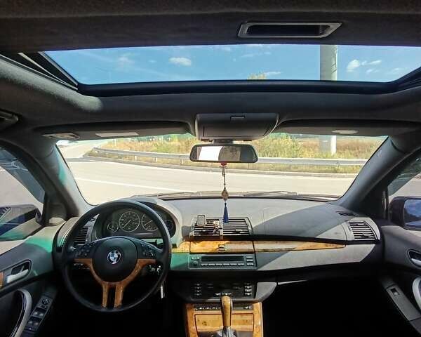 Чорний БМВ Х5, об'ємом двигуна 3 л та пробігом 327 тис. км за 9500 $, фото 8 на Automoto.ua