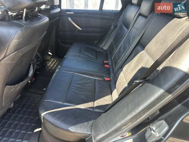 Черный БМВ Х5, объемом двигателя 4.6 л и пробегом 340 тыс. км за 10800 $, фото 26 на Automoto.ua