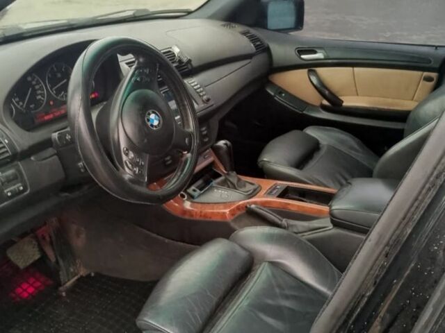 Черный БМВ Х5, объемом двигателя 2.9 л и пробегом 320 тыс. км за 5500 $, фото 4 на Automoto.ua